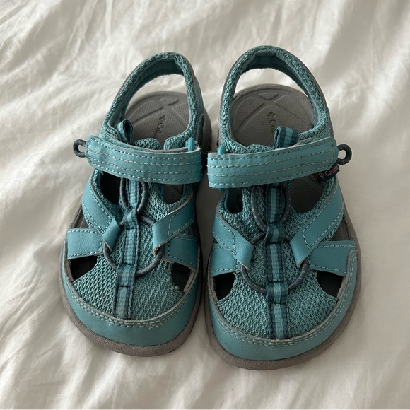FINAL CALL -Columbia Toddler Water Shoes - size 9T - Picture 1 of 6